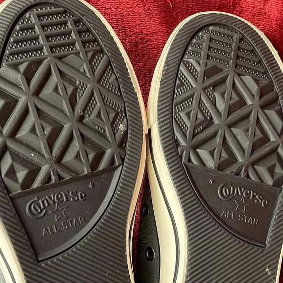 CONVERSE CHUCK TAYLOR ALL STAR SUEDE LUX WEDGE SNEAKERS - Picture 10 of 11